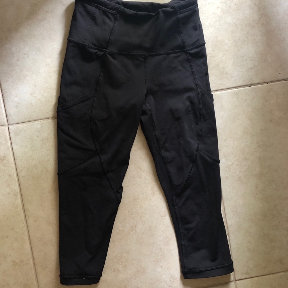Lululemon black cropped leggings size 2